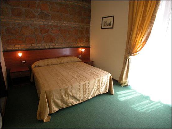 Accommodation Delia Roma Esterno foto